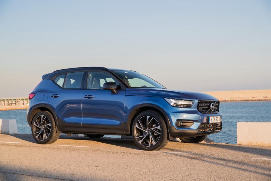  Volvo XC40 T5 R-Design 2017 года  (WW) (фото 58 из 68)